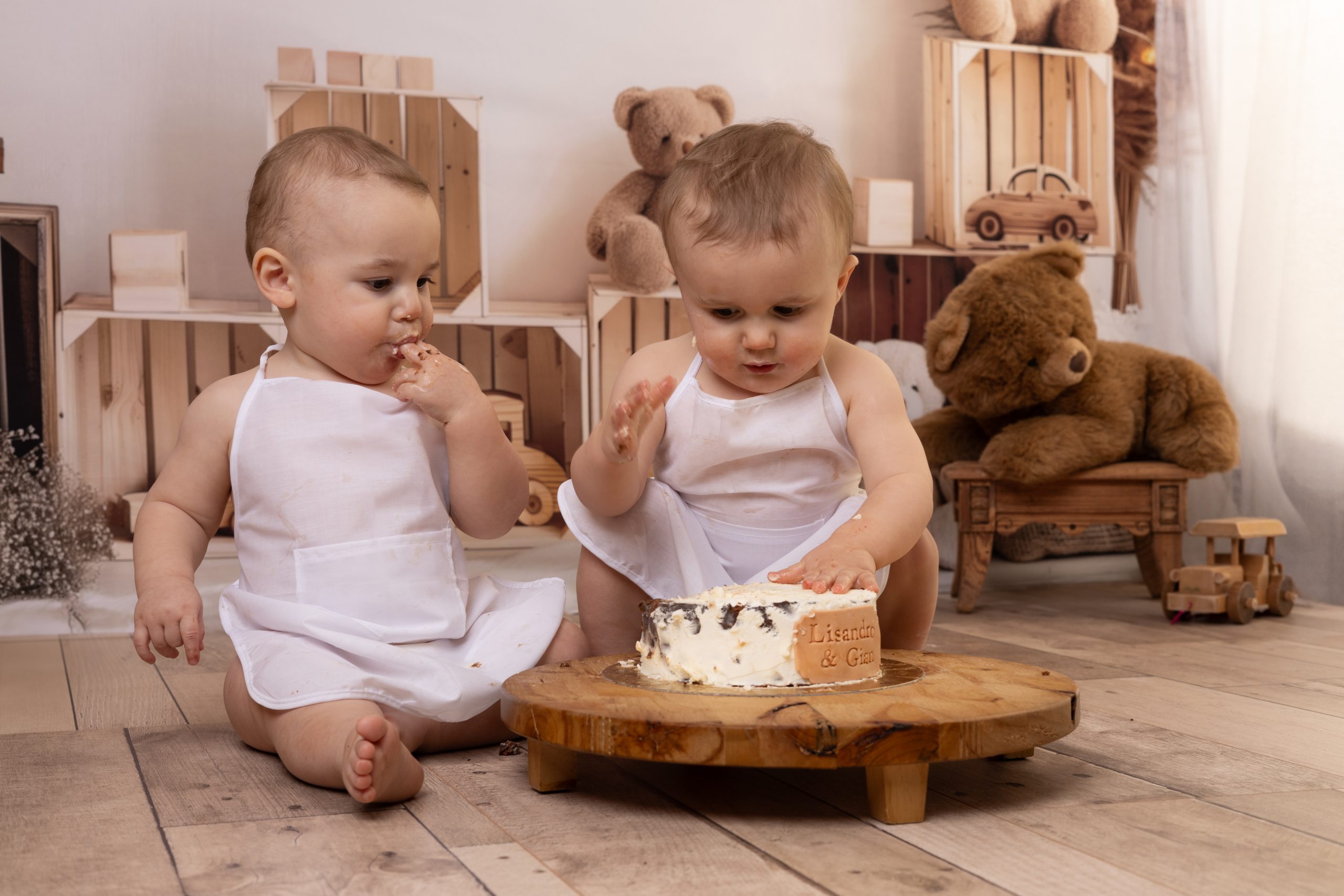 Smash the cake, premier anniversaire, josephine nicolle, jumeaux, gâteau, ballon